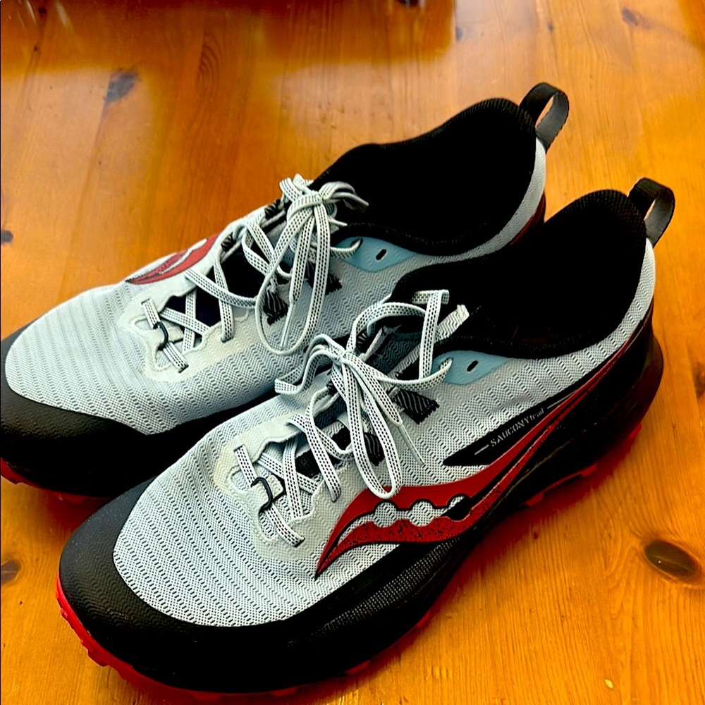 Saucony Trail Peregrine 13 Black and Red Shoes